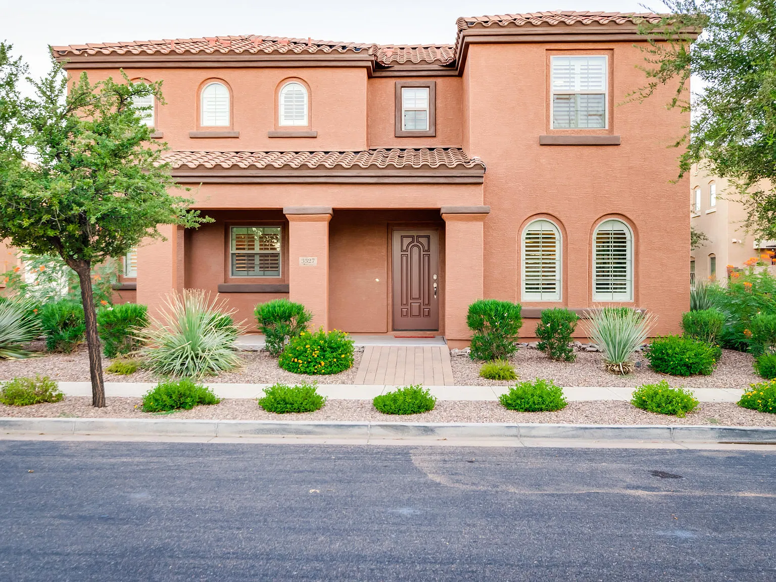 3 bed, 2.5 bath, 1748 sqft, $3,500 — Photo 1