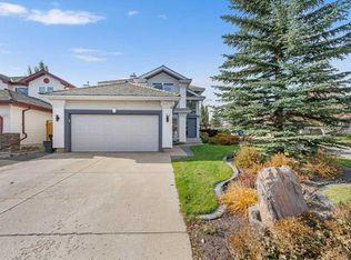 23 E Valley Ponds Way NW, Calgary, AB T3B 5T5