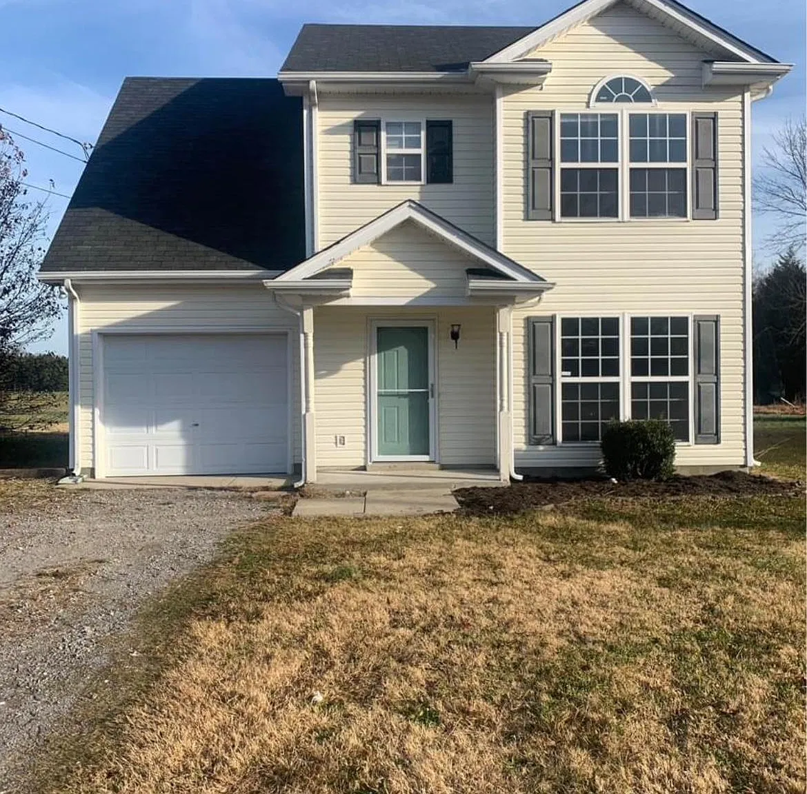465 Dorchester Dr — Photo 1