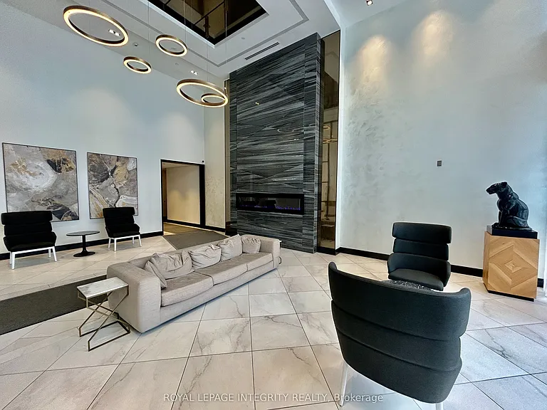 255 Bay St #910 — Photo 7
