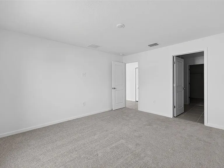 5161 Green Belt Dr — Photo 11