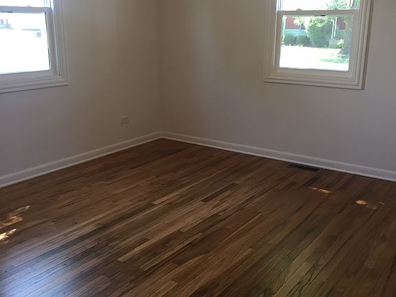 5th image of 214 N Olive St