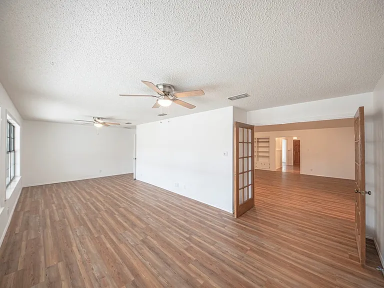4007 Crestridge Dr — Photo 54
