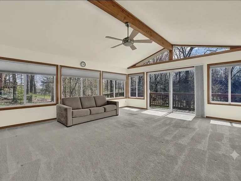 4330 E Wallings Rd — Photo 4