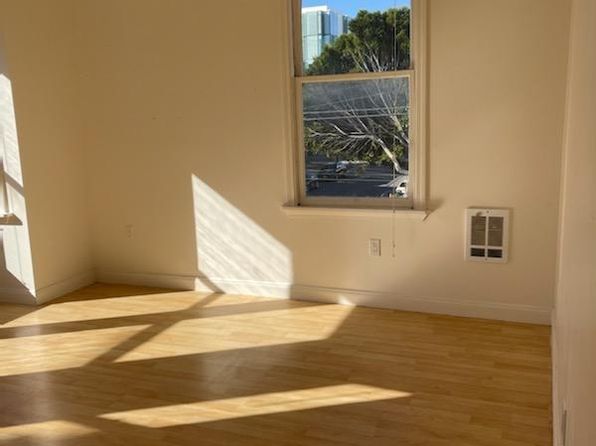 550 Octavia St #550-552-558