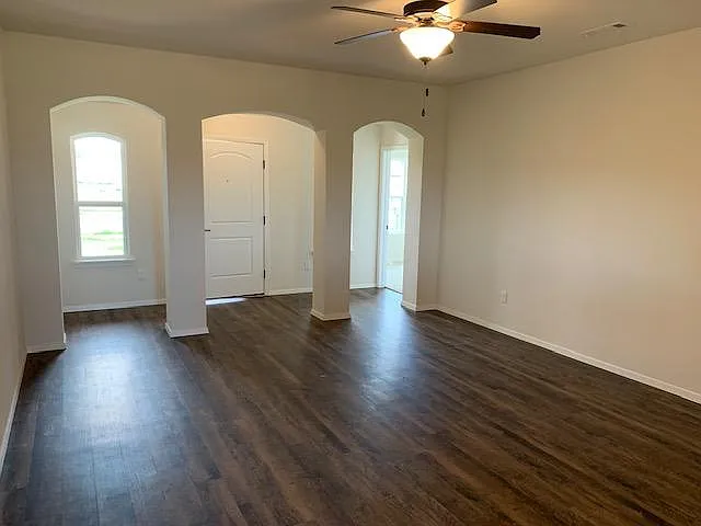 410 Woodland St — Photo 2