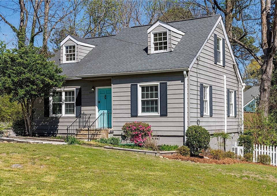 1st image of 1868 Dyer Cir