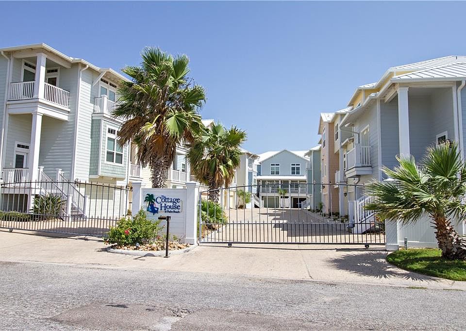 1st image of 14890 Granada Dr #202