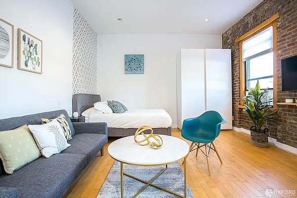 Rented by Oxford Property Group | media 39