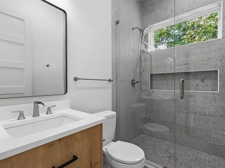 607 Grandview Ave — Photo 20