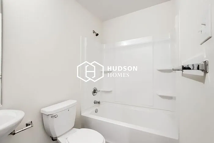 723 Sewanee St — Photo 10