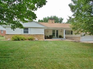 707 Drillane Rd S, Hopkins, MN 55305