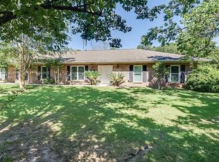 12422 Airport Rd, Biloxi, MS 39532