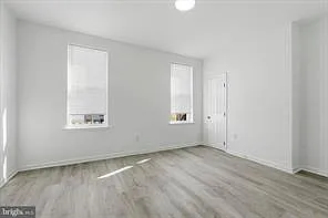 2528 Page St — Photo 11
