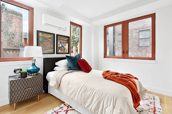 Sold by Compass | media 7