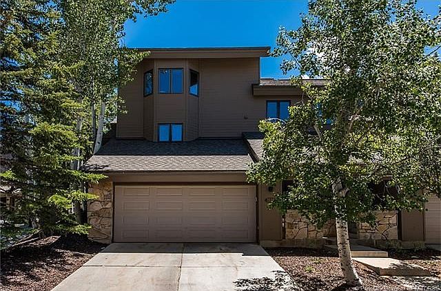 1st image of 1563 Lakeside Cir