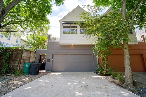 5425 Dickson St Photo 1