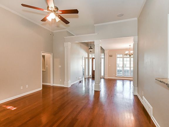 5th image of 374 Steadman Ln