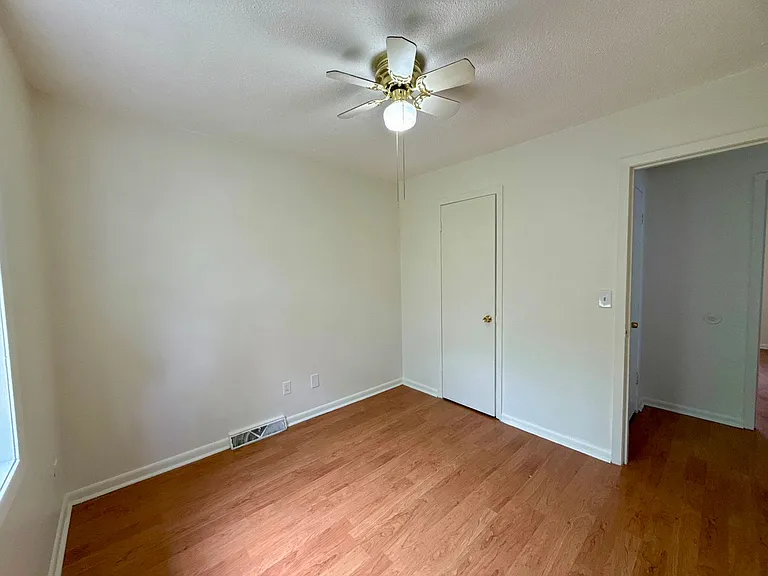 1403 Kimberly Dr — Photo 13