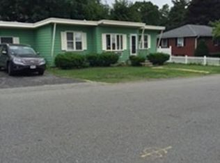 316 Passaconaway Dr, Dracut, MA 01826