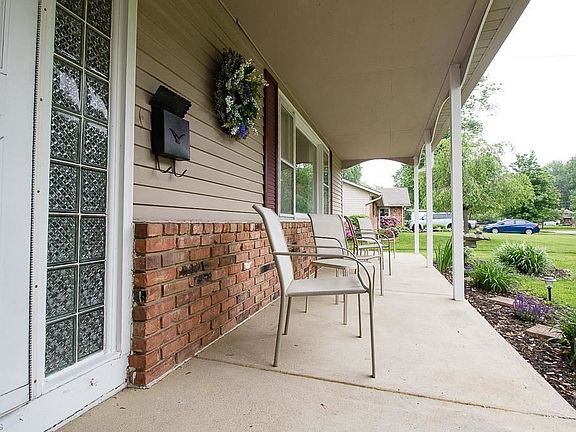 2nd image of 6424 Chase Dr