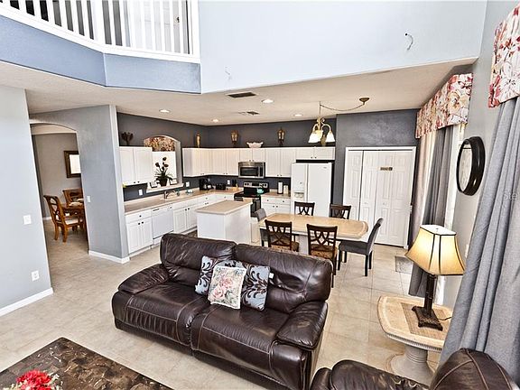 2nd image of 8615 La Isla Dr