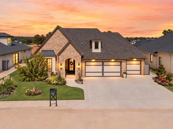 2101 Wiregrass Dr, Edmond, OK 73025