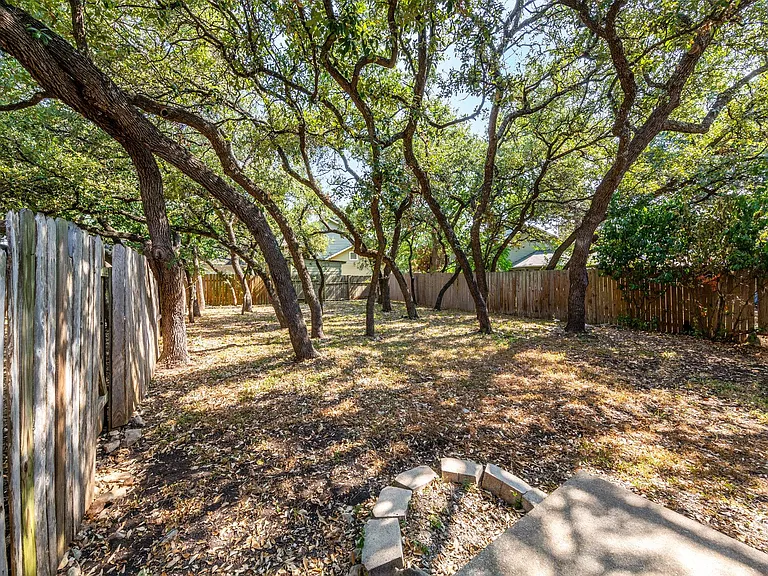 8708 Weiser Dr #B — Photo 27