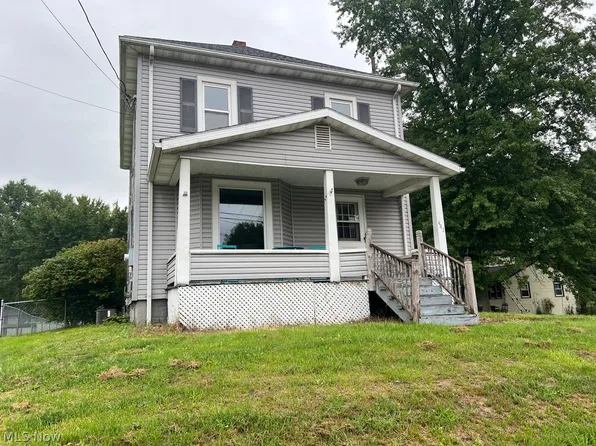 447 Harmon Ave NE, Brewster, OH 44613
