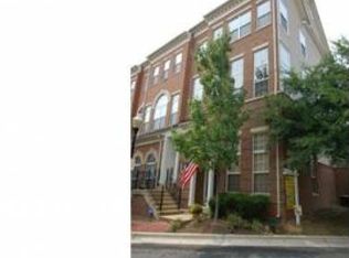 165 Martin Ln, Alexandria, VA 22304