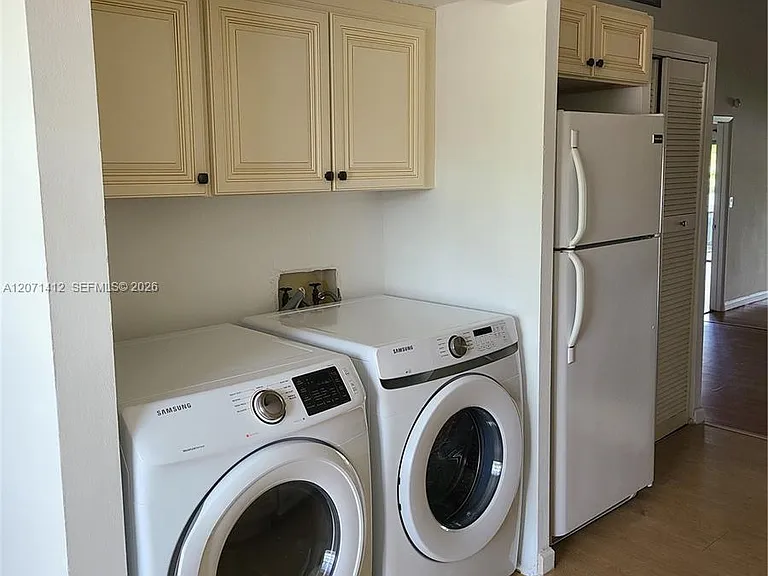10520 Buttonwood Ave #10520 — Photo 3