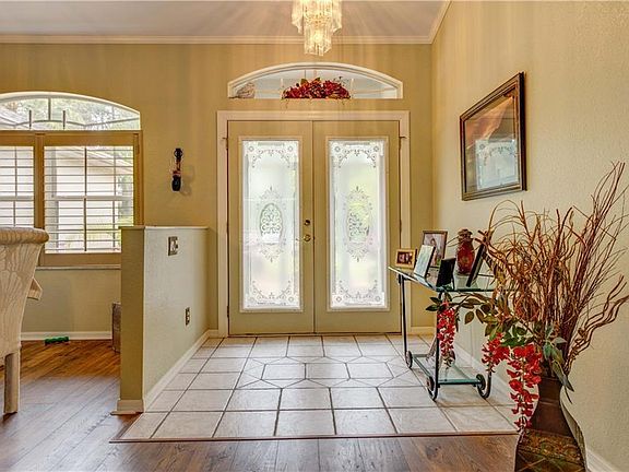 4th image of 3713 Zambrana Ave