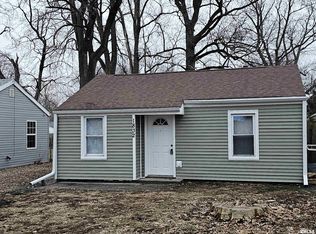 1832 N 20th St, Springfield, IL 62702