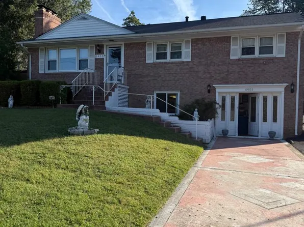 5905 Ridge View Dr, Alexandria, VA 22310