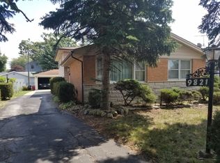 9821 S Washington Ave, Oak Lawn, IL 60453