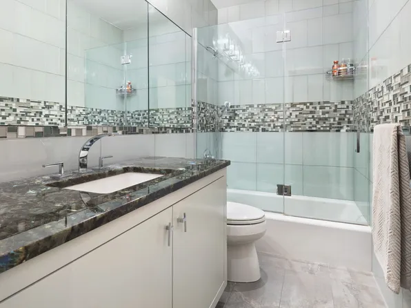 525 East 80th Street image 7 of 9