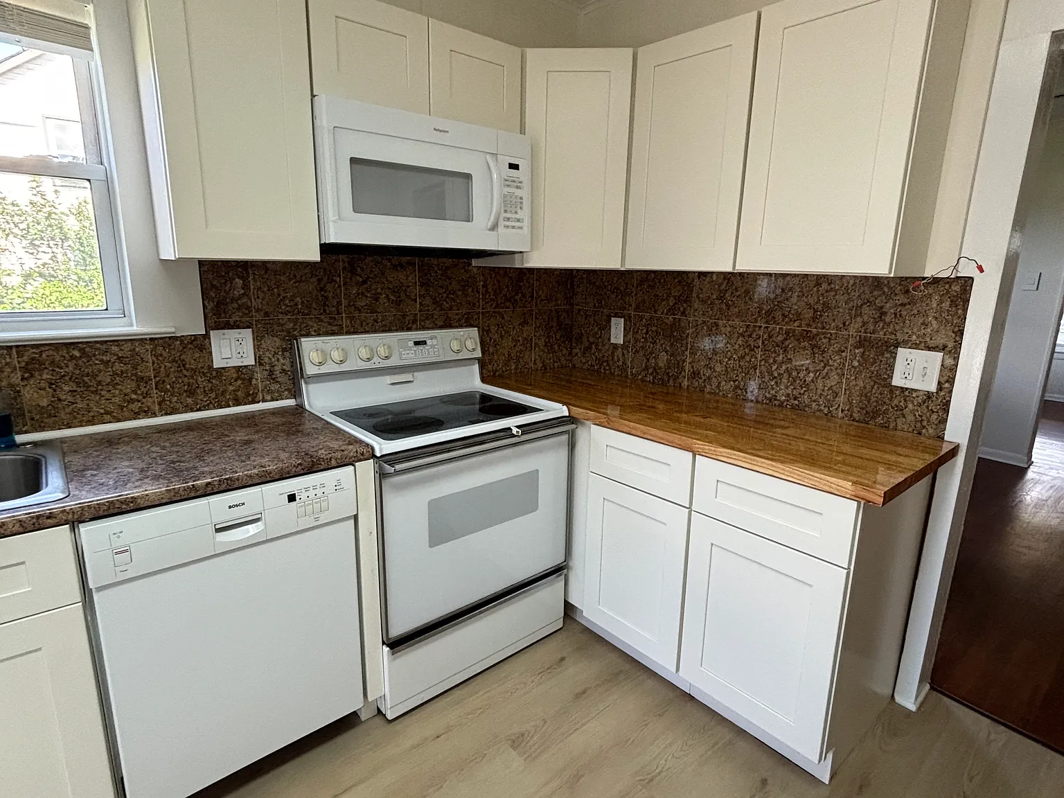 2 bed, 1.5 bath, 1200 sqft, $1,900 — Photo 4