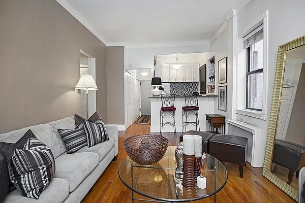 Rented by Manhattan Flats | media 11