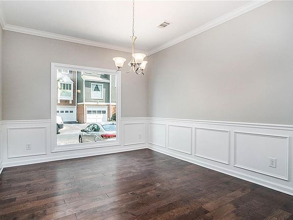 5th image of 47 Nesbit Pl