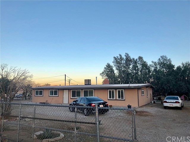 2nd image of 9649 Mango Ave