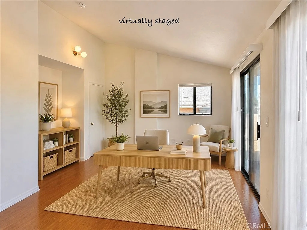 2 bed, 1.5 bath, 1020 sqft, $2,900 — Photo 3