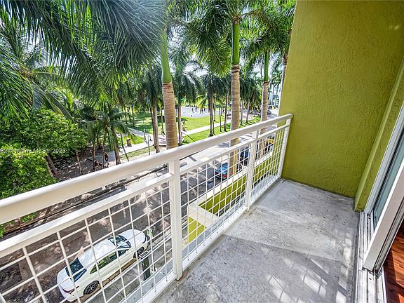 2nd image of 2000 N Bayshore Dr APT 316