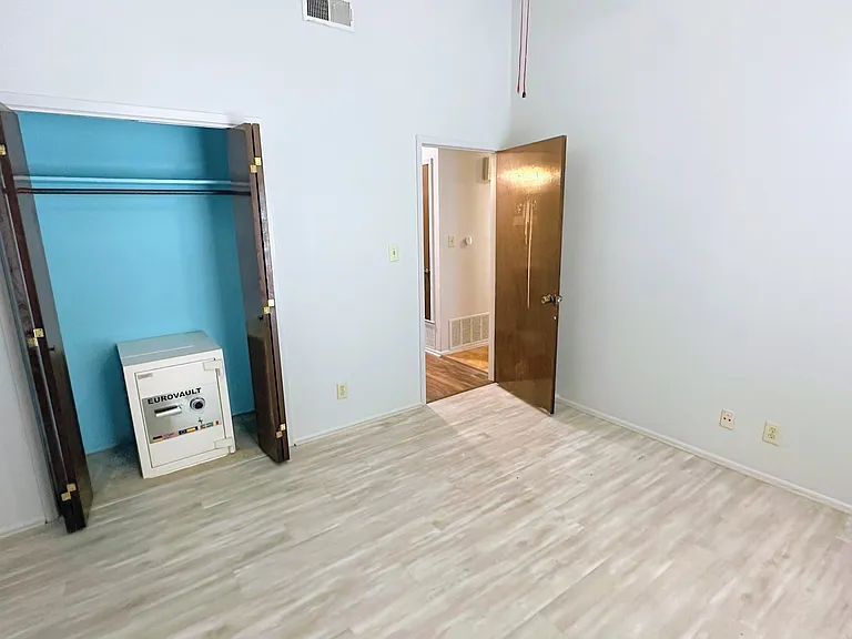 12006 Lilac Blossom St — Photo 30
