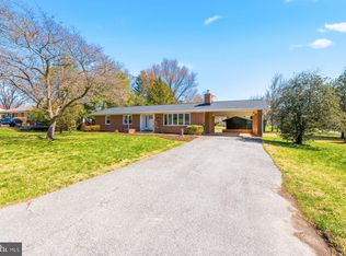 8966 Chapel Ave, Ellicott City, MD 21043