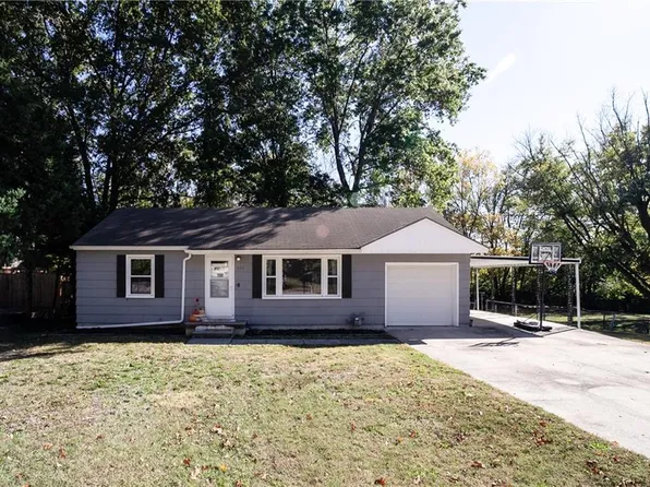 131 E Longfellow St, Kansas City, MO 64119