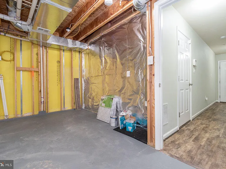 6810 Warfield St — Photo 23