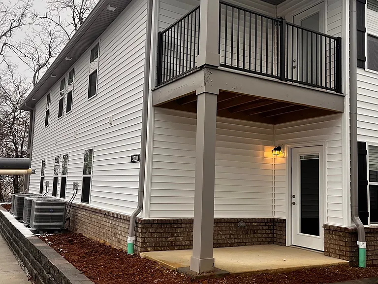 3000 Memory Ln — Photo 2
