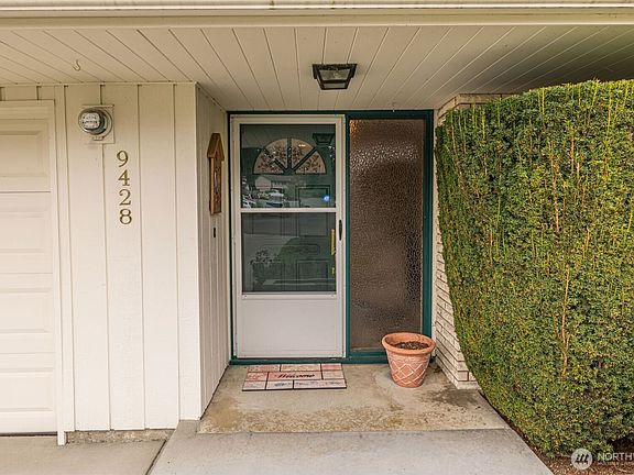 5th image of 9428 21st Drive SE