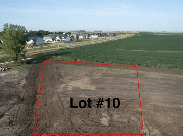 2802 NW Beechwood Dr, Grimes, IA 50111
