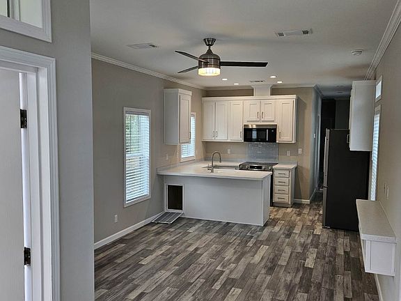 3rd image of 2205 Martin Rd #11